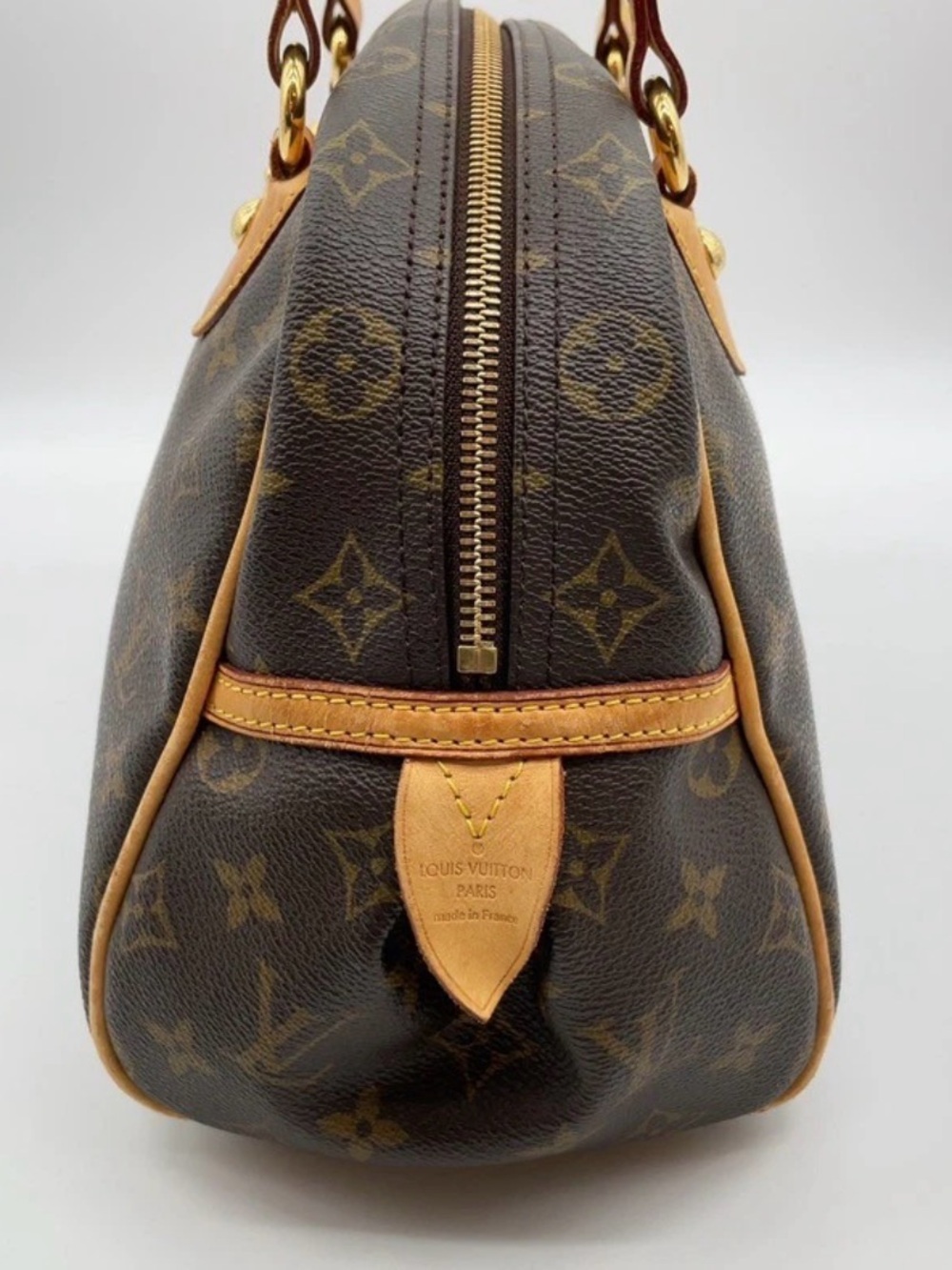 Louis Vuitton Monogram Canvas Shoulder Bag with Vachetta Trim - Picture 5 of 16